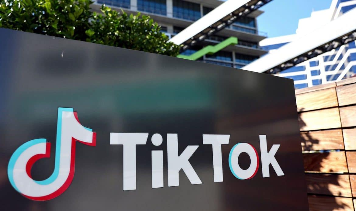 Pour rassurer, TikTok recherche un «partenaire» en Europe