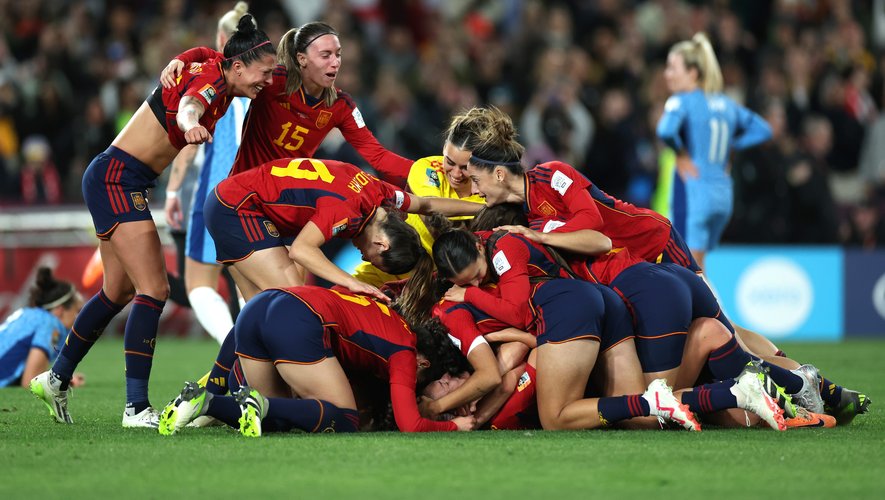 Malgré des tensions internes, la Roja remporte sa première Coupe du monde féminine en battant l’Angleterre en finale