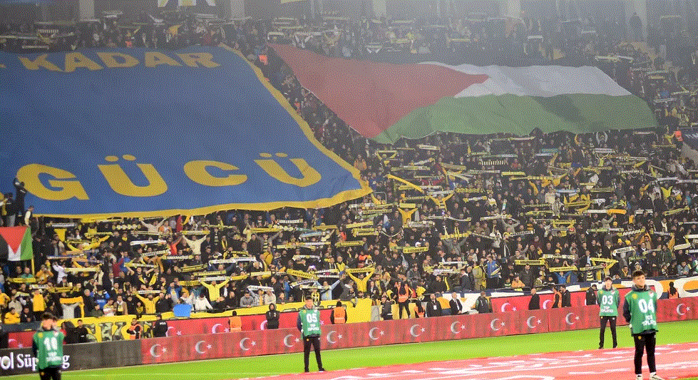 Football : suspendu après l’agression d’un arbitre, le championnat turc reprendra le 19 décembre