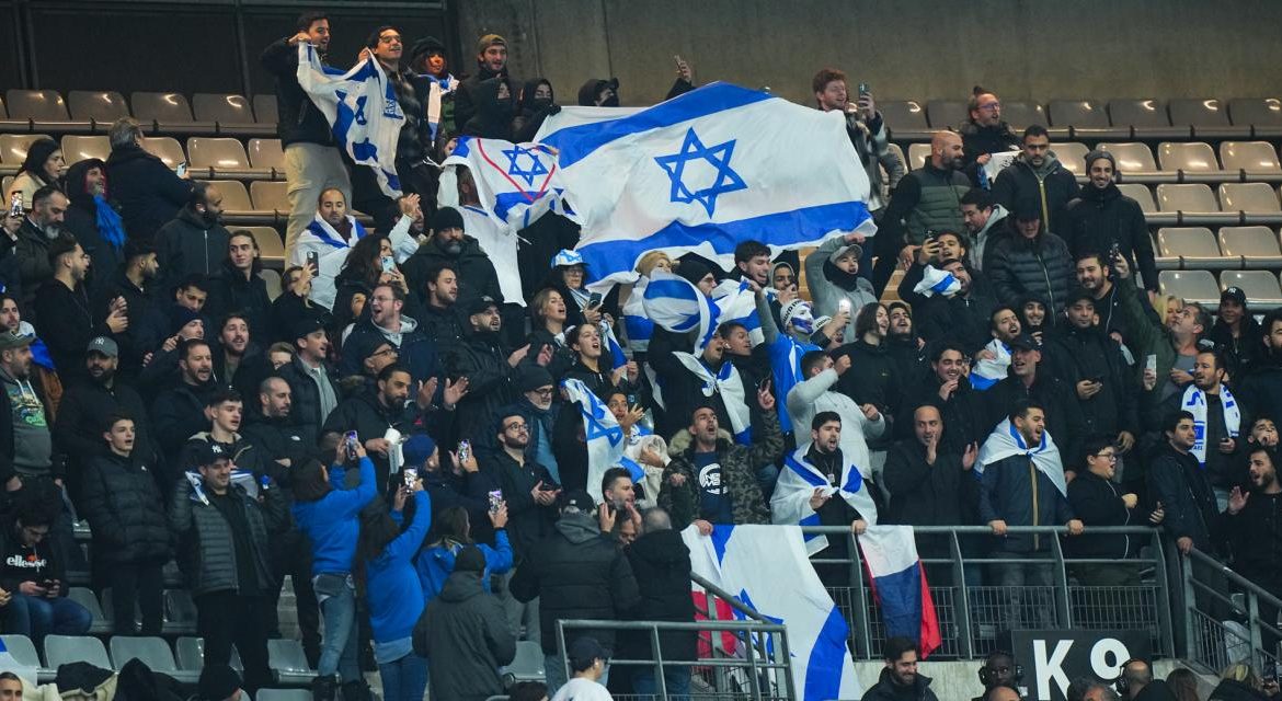 France-Israël : une bagarre éclate en tribunes pendant le match, des dizaines de personnes impliquées