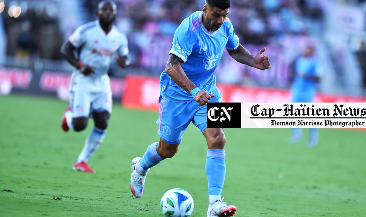 𝟑𝟎 𝐥𝐞𝐠𝐞𝐧𝐝𝐞𝐬 𝐝𝐮 𝐟𝐨𝐨𝐭𝐛𝐚𝐥𝐥 𝐪𝐮𝐢 𝐨𝐧𝐭 𝐣𝐨𝐮𝐞́ 𝐚𝐮𝐱 𝐄́𝐭𝐚𝐭𝐬-𝐔𝐧𝐢𝐬