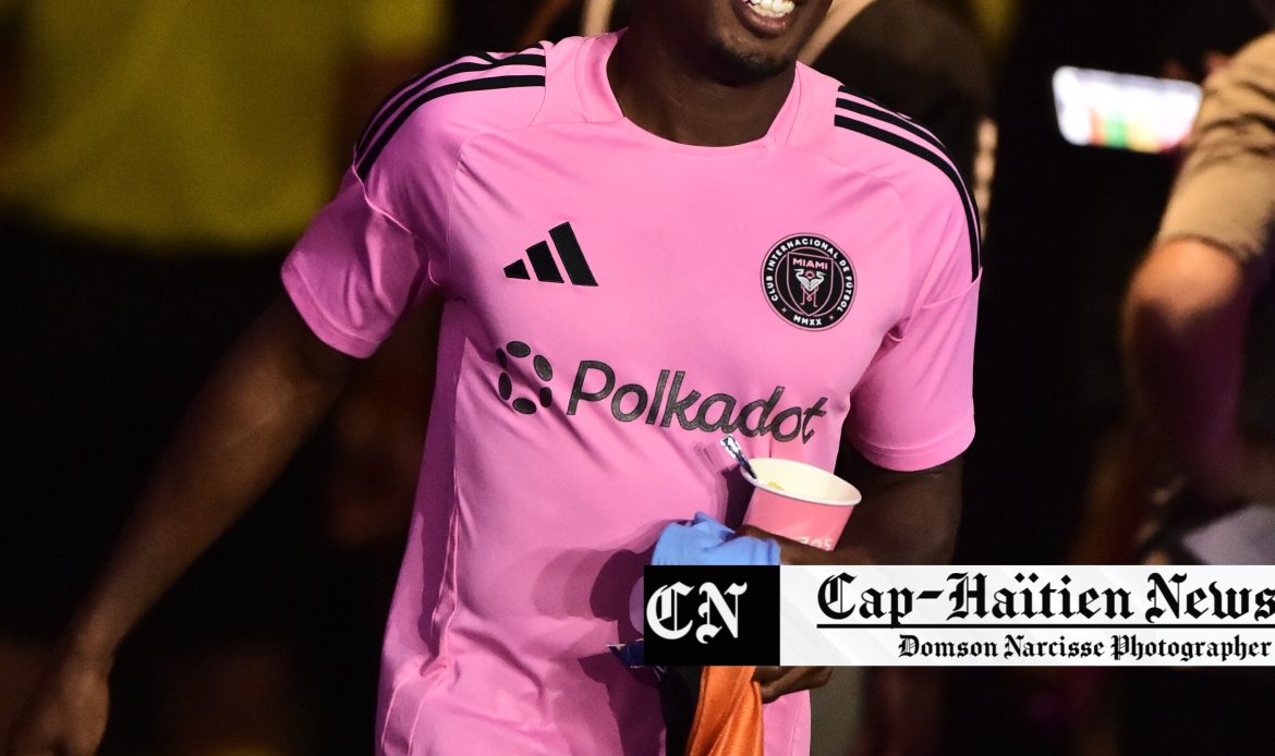 Des images de Fafà Picault lorsqu&rsquo;il est sorti du vestiaire tout sourire avant le match Inter Miami contre New England le 4 octobre 2025.