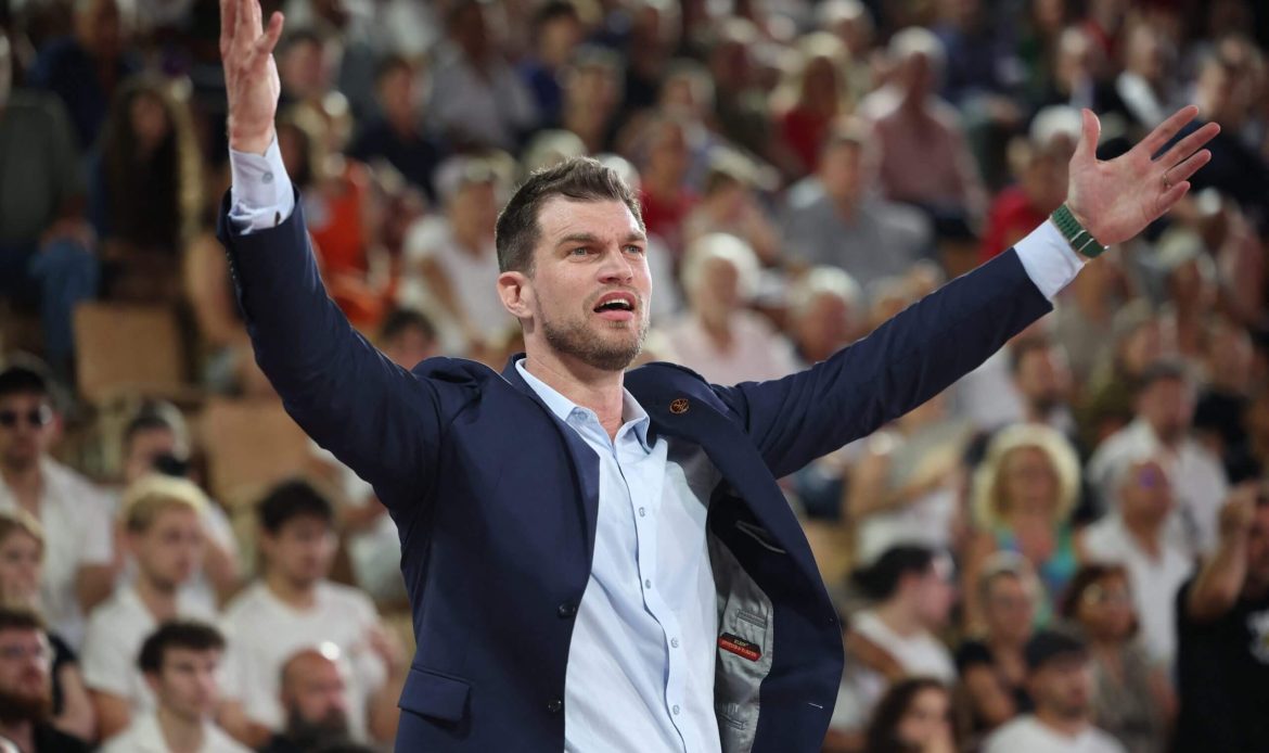 NBA : après la suspension de Billups, Portland nomme l’ancien du Paris Basketball Tiago Splitter en coach intérim