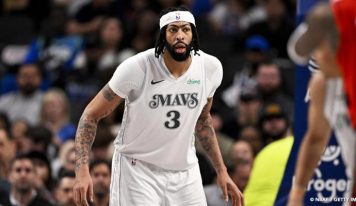 Anthony Davis (déjà) blessé ?