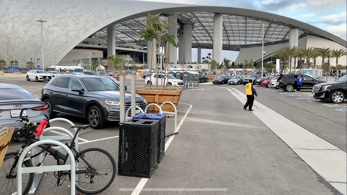 Des places à 300 dollars, un parking à plus d&rsquo;r. 3 février un kilomètre du stade: le stationnement pour la Coupe du monde 2026 au cœur d&rsquo;une nouvelle polémique