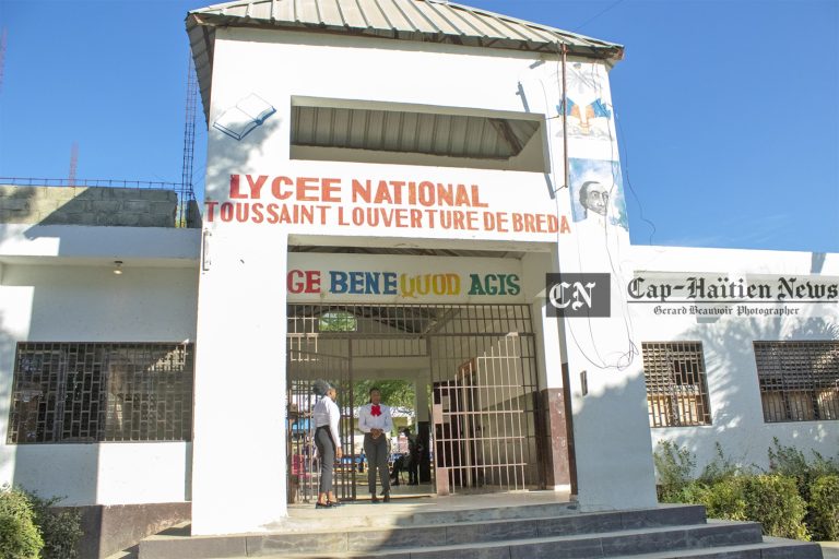 Haïti – 223e anniversaire de la mort de Toussaint Louverture : Commémoration historique au Lycée Toussaint Louverture de Bréda