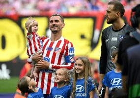 Espagne: l&rsquo;Atlético Madrid rend hommage à « la légende » Griezmann, ému au larmes