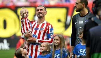 Espagne: l&rsquo;Atlético Madrid rend hommage à « la légende » Griezmann, ému au larmes