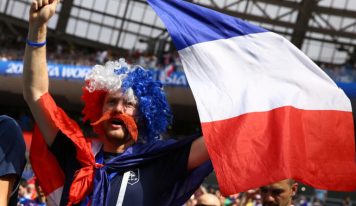 « C&rsquo;est le voyage d&rsquo;une vie » : ces Français prêts à débourser jusqu&rsquo;à 10 000 € pour suivre les Bleus au Mondial 2026