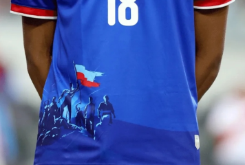 La FIFA interdit un motif controversé : Haïti doit changer de maillot avant le coup d’envoi de la Coupe du monde