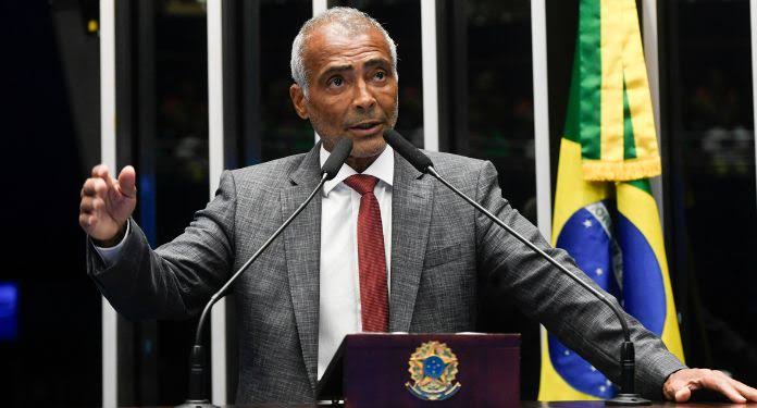 « Je l’entraînerais devant les tribunaux » : une légende brésilienne fulmine contre Carlo Ancelotti après l’élimination précoce en Coupe du monde