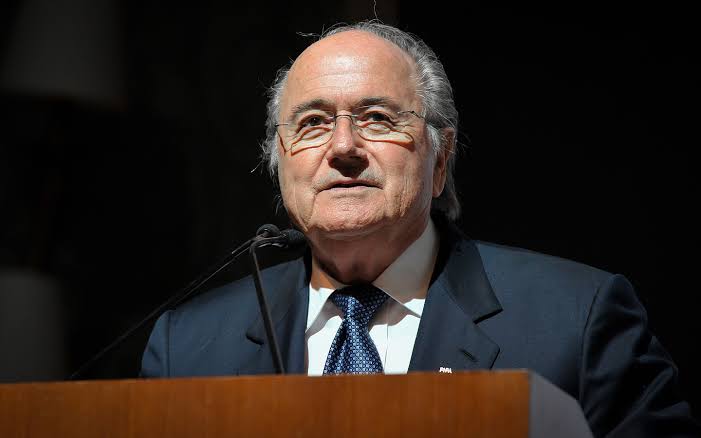 « Où va la FIFA ? »… Blatter s’en prend à Infantino après « l’appel de Trump »