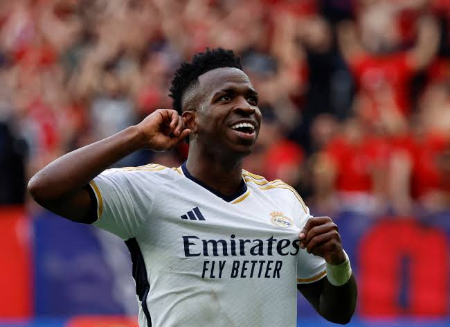 Vinícius a informé ses coéquipiers brésiliens de sa position concernant la prolongation de son contrat avec le Real Madrid