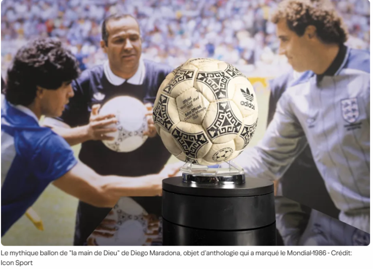 Plusieurs millions d’euros: le ballon de « la main de Dieu » de Maradona vendu aux enchères pour une somme astronomique