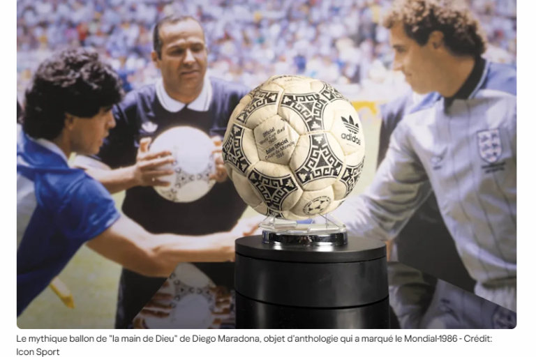 Plusieurs millions d&rsquo;euros: le ballon de « la main de Dieu » de Maradona vendu aux enchères pour une somme astronomique