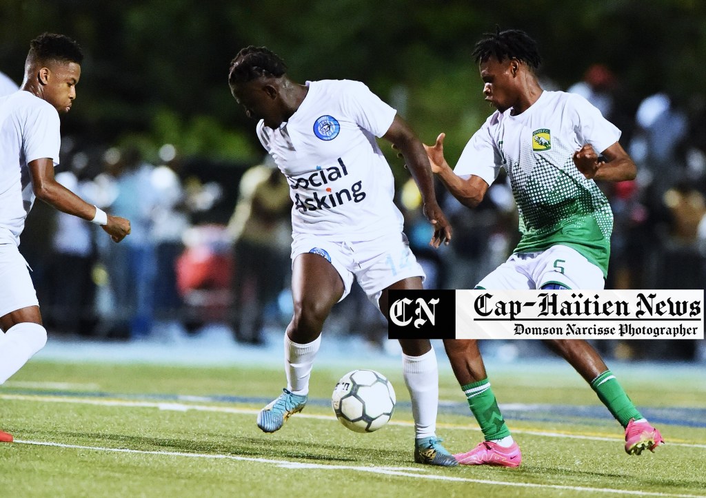 Foot-Madame GougousseCoupe d’Haïti Le premier quart de finale de la semaine en photos (12)