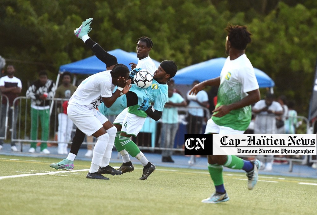 Foot-Madame GougousseCoupe d’Haïti Le premier quart de finale de la semaine en photos (15)