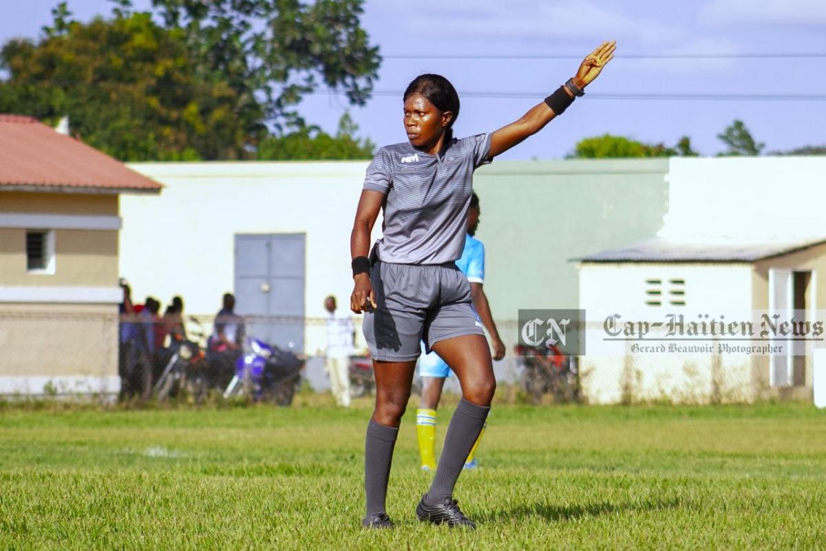 L'arbitre-Smeedly -St-Jean-caphaitiennews (16)